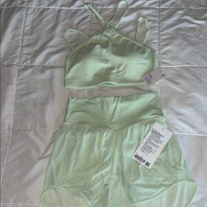 Lululemon NWT Nulu and Mesh HR Yoga Short 3.5” with matching Flow Y Sports Bra